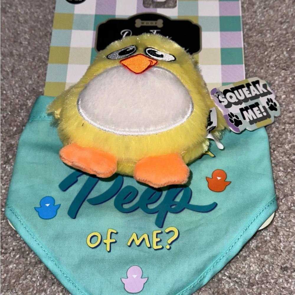 NWT Do You Want a Peep of Me Dog Bandana and Chick Squeaky Toy.